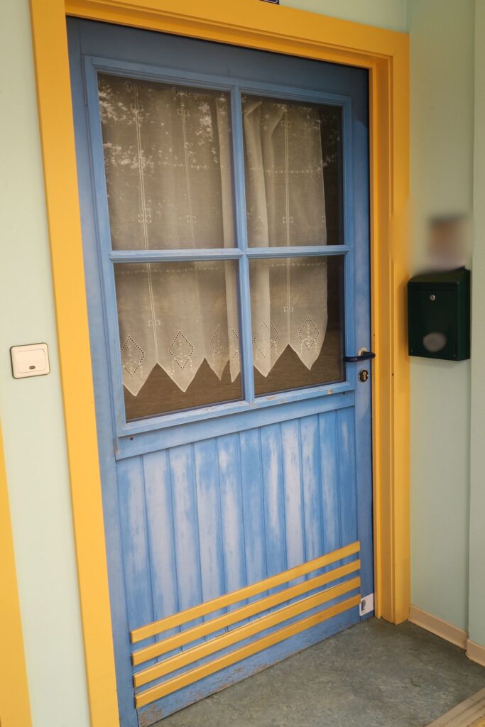 Portes personnalisées et boites aux lettres à l'EHPAD Abrapa Hoenheim